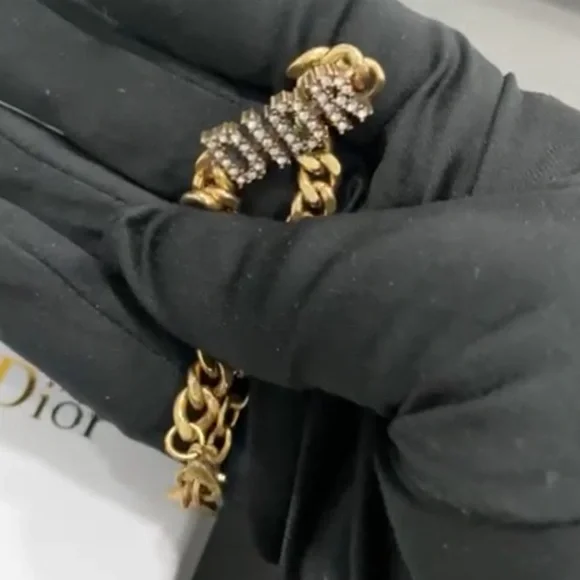 Christian Dior Gold Plated Crystal Logo Bracelet Curb Chain 6-8” Lobster Clasp - Picture 6 of 7